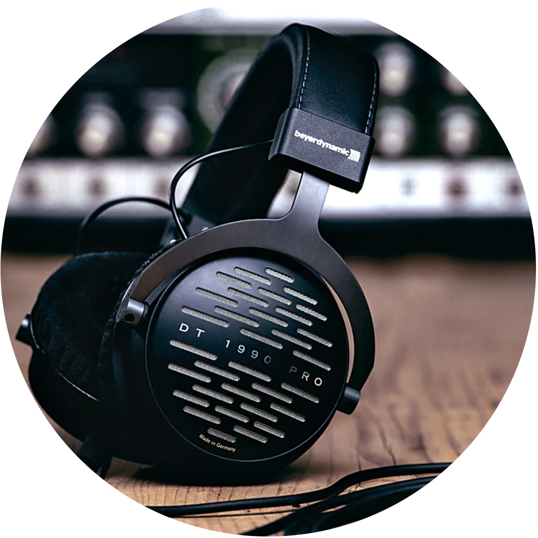 Top 7 Best Premium Studio Headphones Malaysia 2024