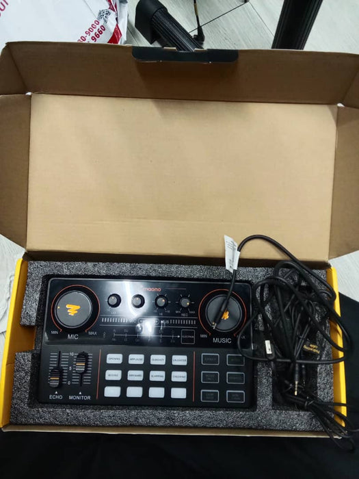 B-STOCK (BS-186) Maono AU-AM200 MAONOCASTER Lite Portable All-In-One Podcast Production Studio